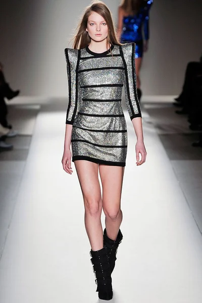 Look 8